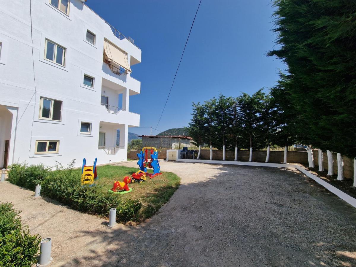 Harizi Apartments Ksamil Exterior foto